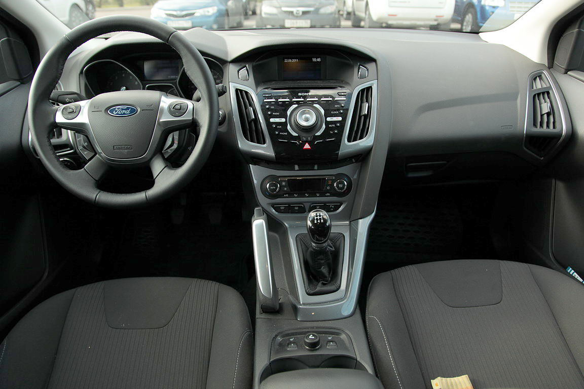 ford focus  салона
