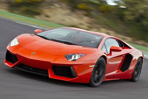 Лондонская полиция продала конфискованный суперкар Lamborghini Aventador