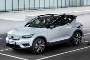 Volvo запустила производство батарейного XC40