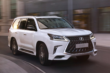 На рынке появился новый Lexus LX 570 Superior