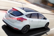 Ford Fiesta и Ford Focus в исполнении White and Black появились у дилеров