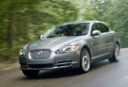 Первый Jaguar XF сошел с конвейера