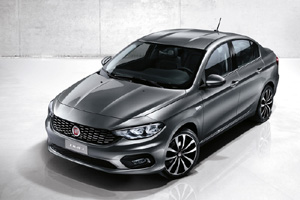 Fiat Tipo представили на автосалоне в Дубае