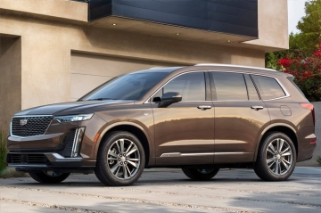 Cadillac XT6 в России: известны цены