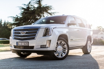 Новый Cadillac Escalade переведут на электротягу