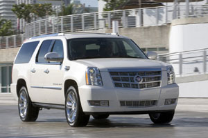 Cadillac Escalade Platinum добрался до Европы 