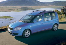 Skoda Roomster появится в салонах Российских дилеров с 01 января 2007 года.