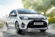 Toyota начинает продажи Yaris Hybrid