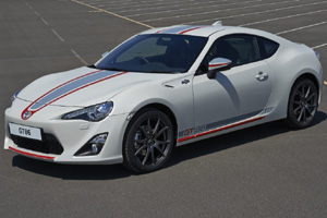 Купе Toyota GT86 получило особую версию Blanco