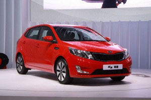 Kia представил пятидверную версию Rio