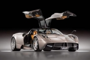 Pagani Huayra снимает крышу
