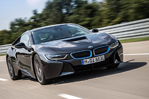BMW работает над суперкаром M8