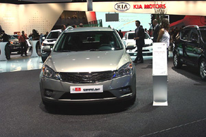 Kia Cee’d изменил свое "лицо"