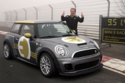 Электрический Mini выступил в Нюрбургринге