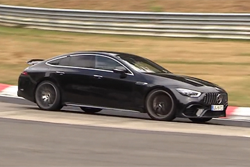 Mercedes-AMG GT 63 S побил рекорд Нюрбургринга