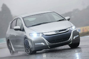 Honda модернизировала Insight