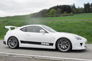 Заднеприводное купе Toyota GT 86 получило 320 л.с. 