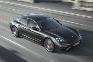 Porsche сделает длинную версию Panamera