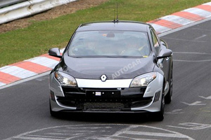 Megane RS добрался до Нюрбургринга 