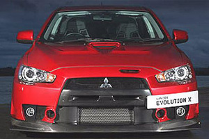 Спорткар Mitsubishi Evolution X FQ-400 для Великобритании