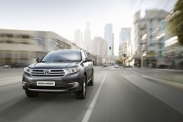 Toyota объявила стоимость Toyota Highlander