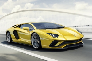 Lamborghini представила новый Aventador S