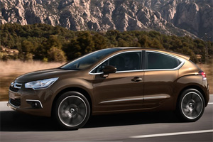 Citroen DS4 получил большой сенсорный экран