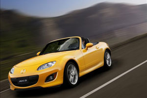 Обновленный Mazda MX-5 Roadster Coupe в России