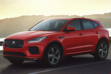 «Клечатый» Jaguar E-Pace приедет в Россию