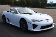 Lexus готовит особый LFA