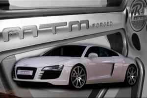 Дароботанный Audi R8