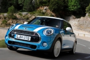 MINI Cooper получил пятидверную версию