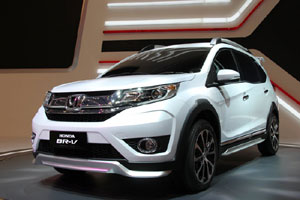 Семиместный Honda BR-V появился в продаже