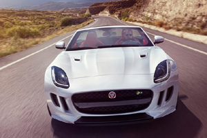 Jaguar F-Type теперь с механической коробкой передач