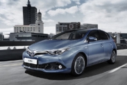 Обновленный Toyota Auris получит новые моторы