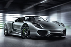 Начинаются продажи гибридного Porsche 918 Spyder