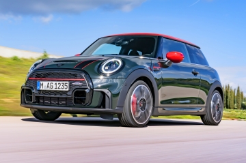 Обновлённый Mini John Cooper Works дополнил гамму