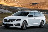 Озвучены сроки начала продаж обновленной Skoda Octavia RS в России