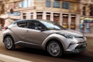 Озвучены цены на новый кроссовер Toyota C-HR