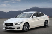 Седан Infiniti Q50 оценили в рублях