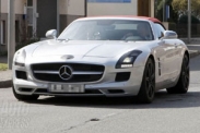 Mercedes-Benz SLS AMG Roadster сбросил камуфляж