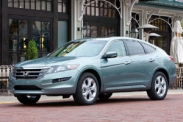 Базовая комплектация Honda Crosstour станет богаче