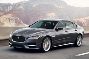 В России отзывают Jaguar XF