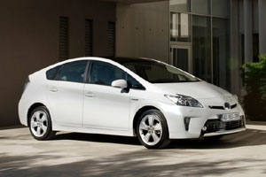Toyota Prius стал самым популярным гибридом 