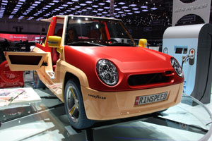 Электрокар BamBoo Rinspeed на выставке в Женеве