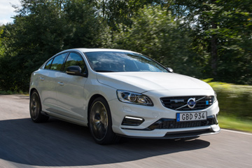 Volvo S60 и V60 получили углепластиковый обвес