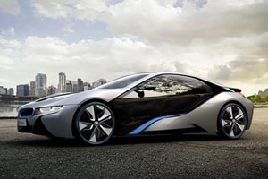 BMW везет во Франкфурт спортивный гибрид
