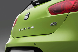 SEAT объявил цену на Leon Cupra R