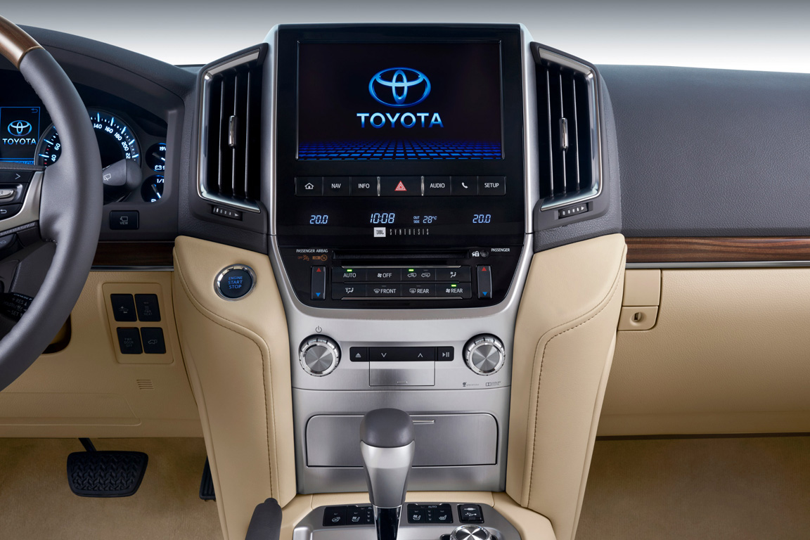 Toyota Land Cruiser 200 2015