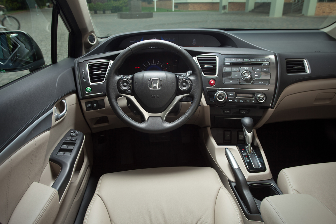 Honda Civic 4D: Самый важный